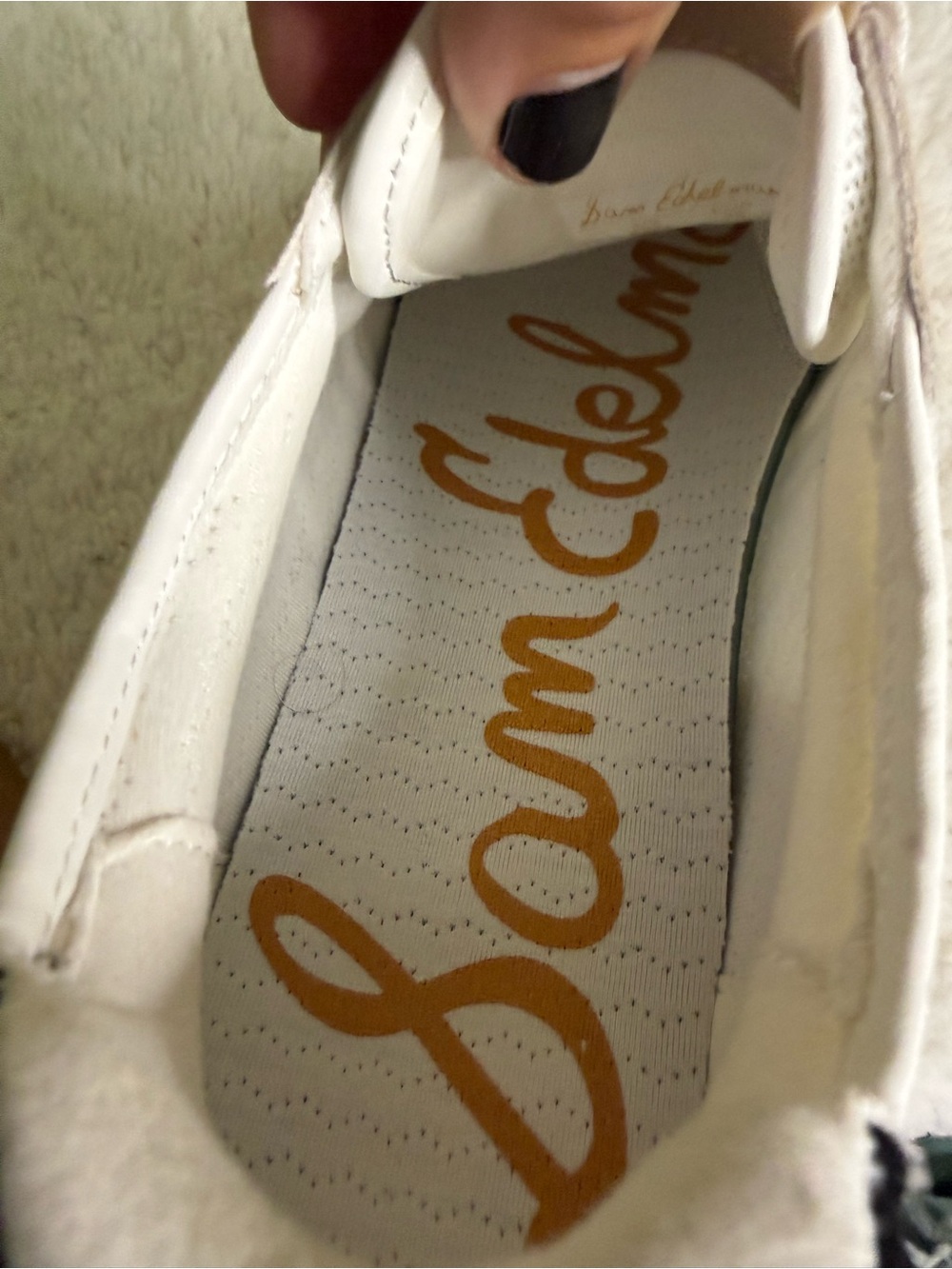 Sam Edelman White Beige Sneakers with Black Logo - Picture 7 of 13